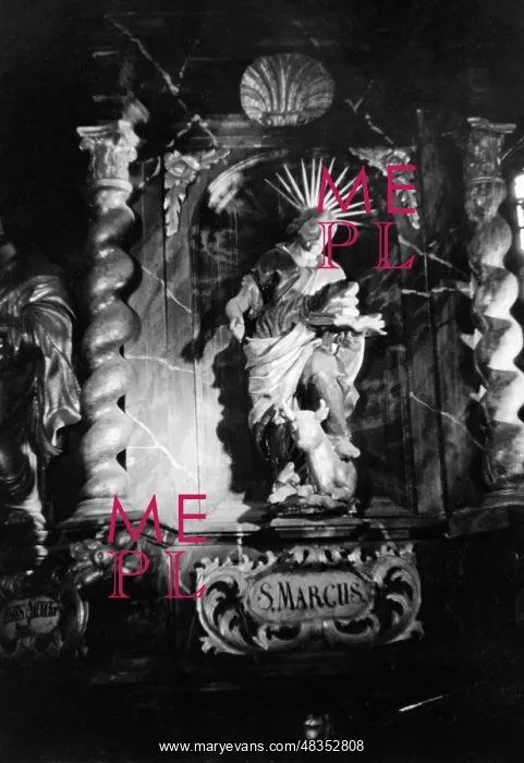 : Statue in a church in the Spis, 1939 : Statue in a church in the Spis, 1939