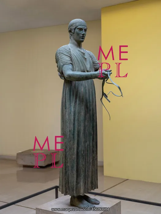 : Statue, Delphi Archaeological Museum, Delphi, Greece : Statue, Delphi Archaeological Museum, Delphi, Greece