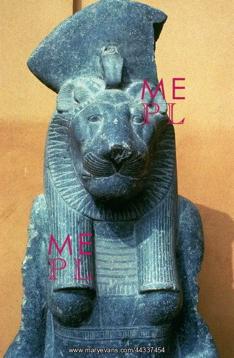 : Statue of the Egyptian goddess : Statue of the Egyptian goddess