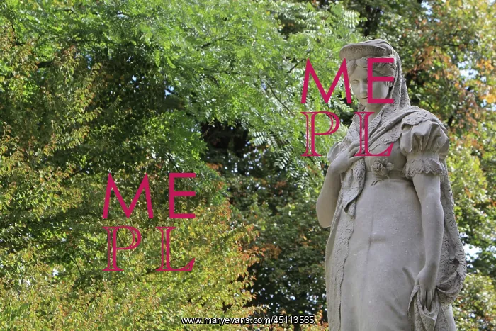 : Statue, Grosser Tiergarten, Berlin, Germany : Statue, Grosser Tiergarten, Berlin, Germany