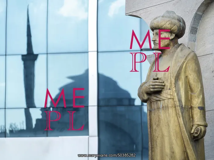 : Statue, Istanbul, Turkey : Statue, Istanbul, Turkey