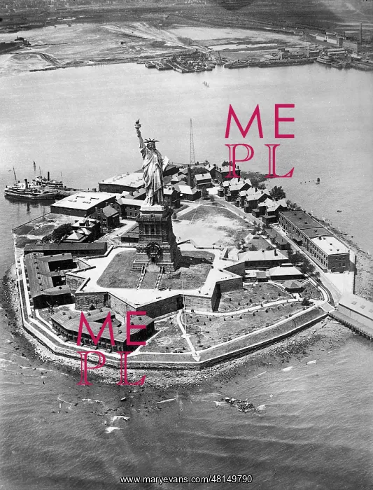 : Statue of Liberty on Liberty Island : Statue of Liberty on Liberty Island
