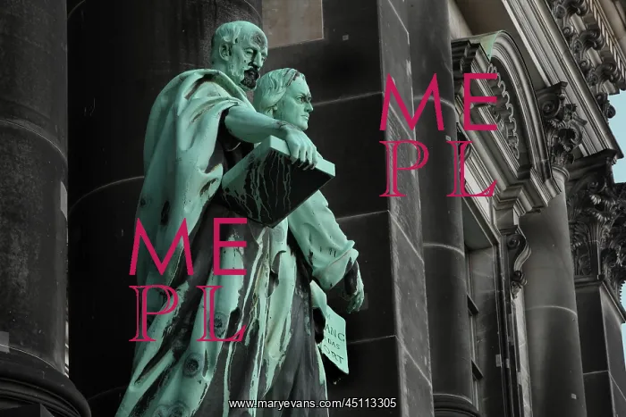 : Statue of Luke and John, Berliner Dom, Berlin, Germany : Statue of Luke and John, Berliner Dom, Berlin, Germany