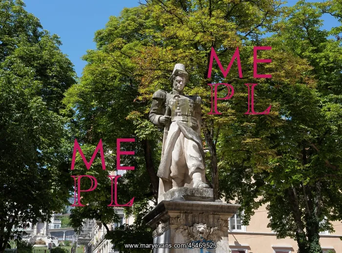 : Statue, Lyon, France : Statue, Lyon, France