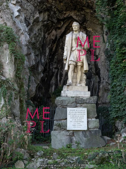 : Statue, Lyon, France : Statue, Lyon, France