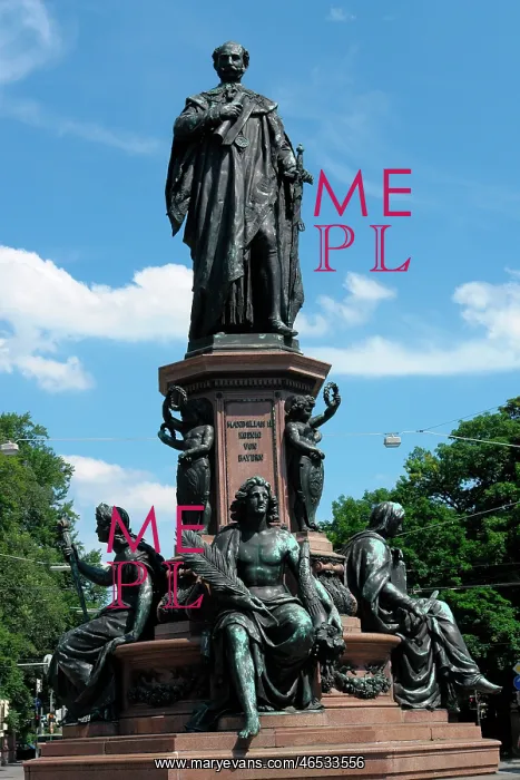 : Statue of Maximilian II, Munich, Germany : Statue of Maximilian II, Munich, Germany