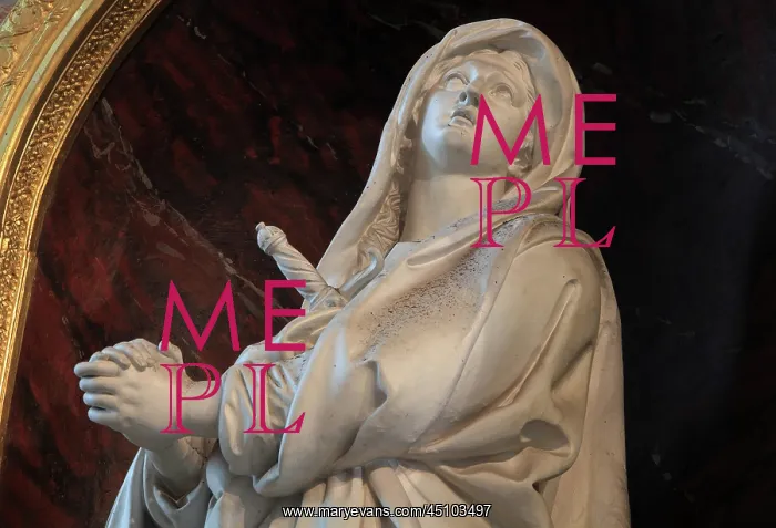 : Statue of Notre Dame de Pitie, Amiens Cathedral : Statue of Notre Dame de Pitie, Amiens Cathedral