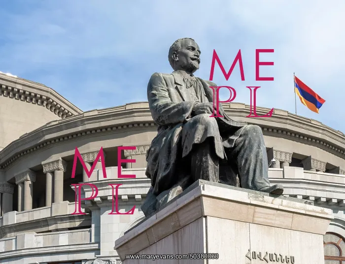 : Statue, Opera House, Yerevan, Armenia : Statue, Opera House, Yerevan, Armenia