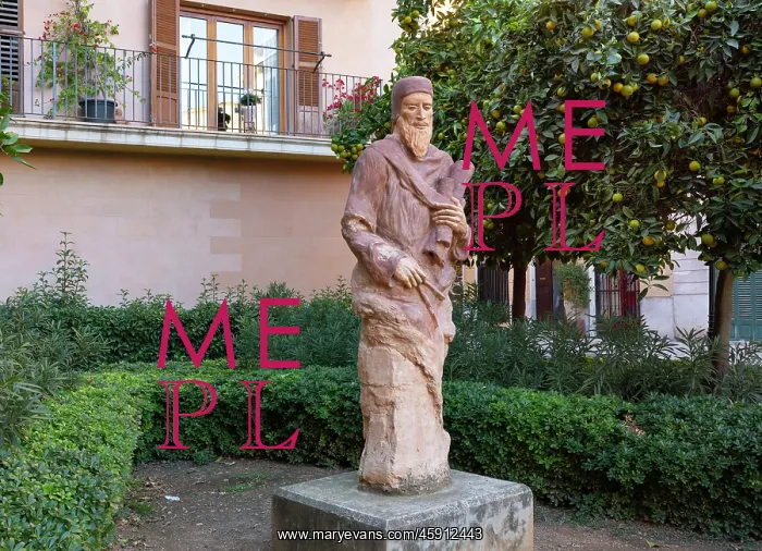 : Statue, Palma de Mallorca, Mallorca, Balearic Islands, Spain : Statue, Palma de Mallorca, Mallorca, Balearic Islands, Spain