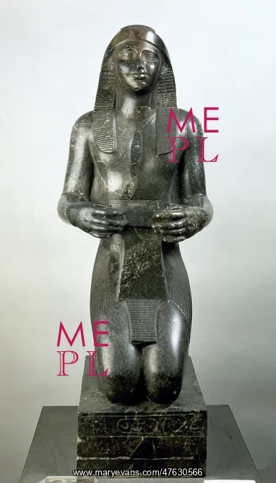: Statue of pharaoh Nectanebo I : Statue of pharaoh Nectanebo I