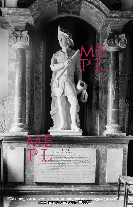 : Statue of Sir Robert Holmes : Statue of Sir Robert Holmes