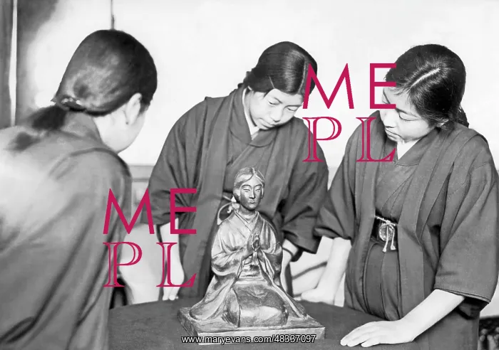 : Statue by Takeko Kujo, 1929 : Statue by Takeko Kujo, 1929