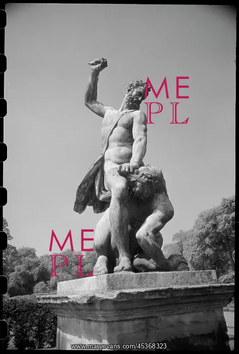 : Statue in the west garden of Seaton Delaval Hall : Statue in the west garden of Seaton Delaval Hall