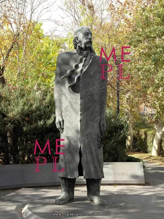 : Statue, Yerevan, Armenia : Statue, Yerevan, Armenia