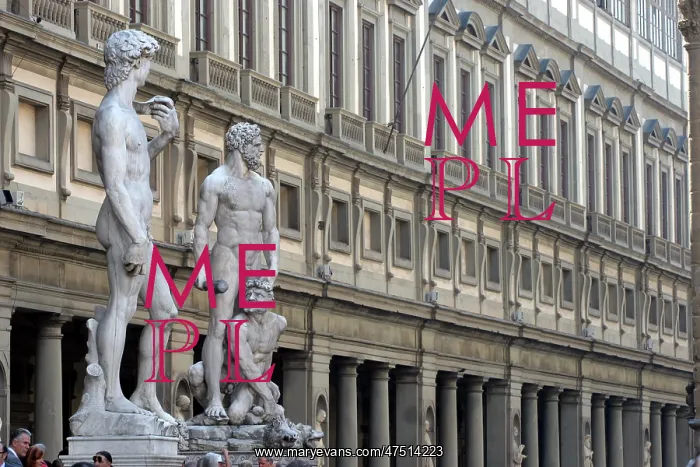 : Statues outside the Uffizi : Statues outside the Uffizi