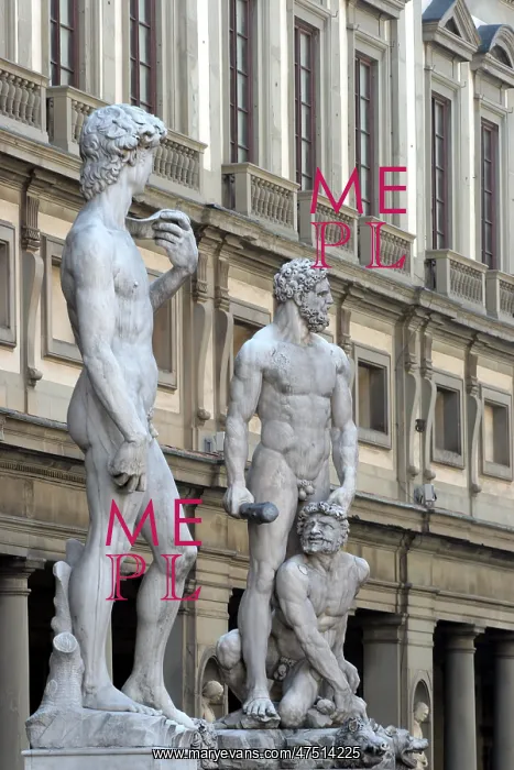 : Statues outside the Uffizi : Statues outside the Uffizi