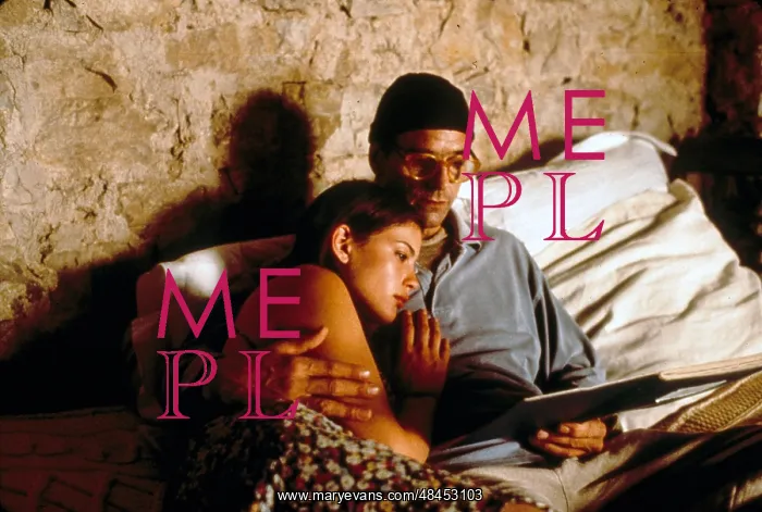 : Stealing Beauty : Stealing Beauty