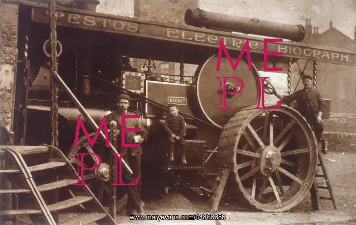 : STEAM TRACTION ENGINE : STEAM TRACTION ENGINE