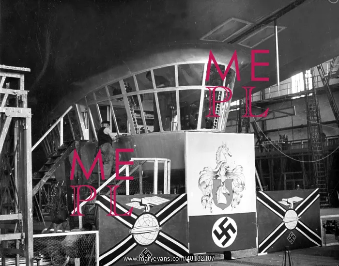 : The steering cabin of the Graf Zeppelin ll, 1938 : The steering cabin of the Graf Zeppelin ll, 1938