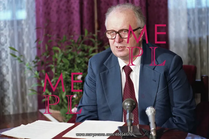 : Stefan Olszowski : Stefan Olszowski