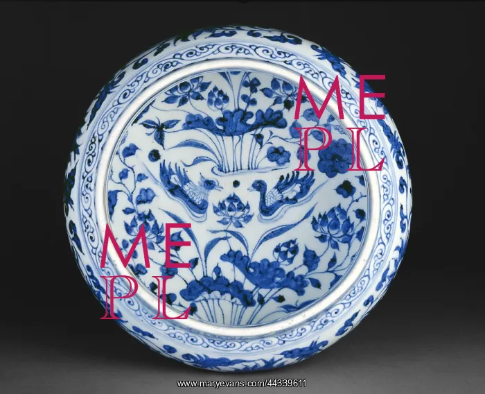  : Stemmed bowl