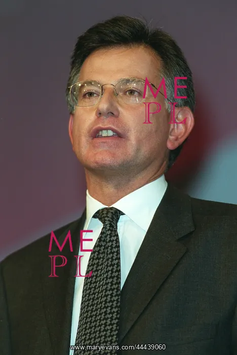  : Stephen Byers MP