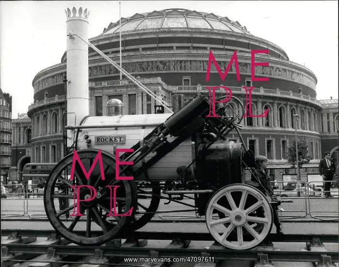 : Stephenson's Rocket outside Royal Albert Hall, London : Stephenson's Rocket outside Royal Albert Hall, London