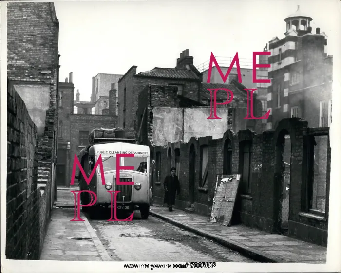 : Stepney slums : Stepney slums