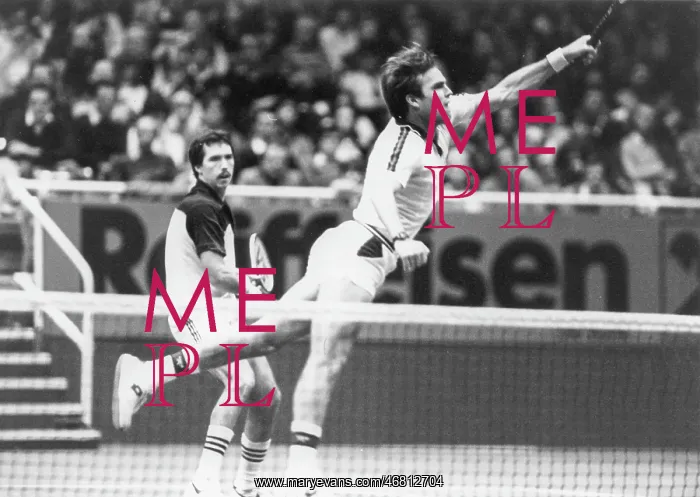 : Steve Denton and Tim Wilkison in Vienna 1981 : Steve Denton and Tim Wilkison in Vienna 1981