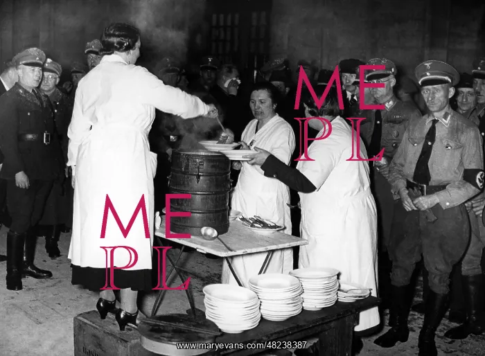 : Stew offered to barracks visitors in Berlin, 1939 : Stew offered to barracks visitors in Berlin, 1939