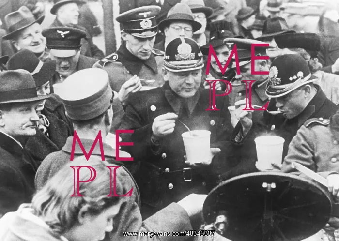 : Stew at Wenceslas Square in Prague, 1939 : Stew at Wenceslas Square in Prague, 1939