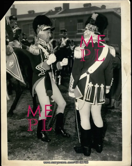 : Stewart Grainger as Beau Brummel with Peter Ustinov : Stewart Grainger as Beau Brummel with Peter Ustinov