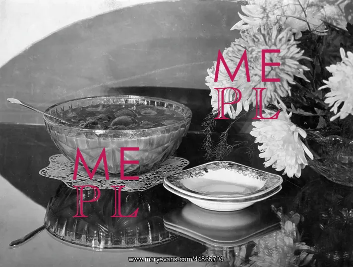: STEWED PLUMS : STEWED PLUMS