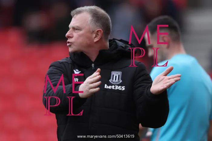 : Stoke City v Fulham - Emirates FA Cup Fourth Round : Stoke City v Fulham - Emirates FA Cup Fourth Round