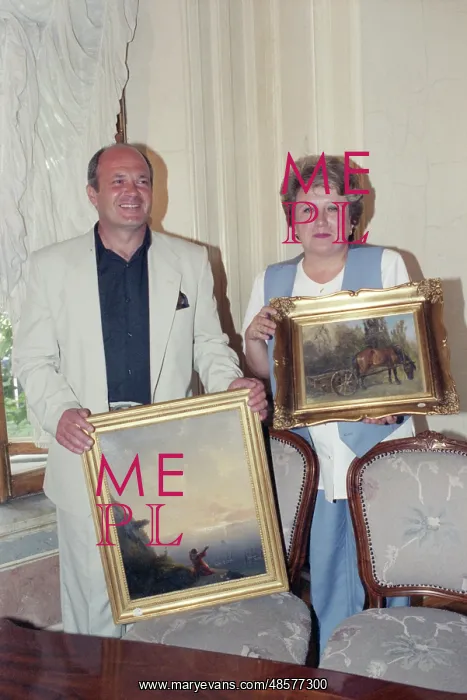 : Stolen paintings returned to Sochi Art Museum : Stolen paintings returned to Sochi Art Museum