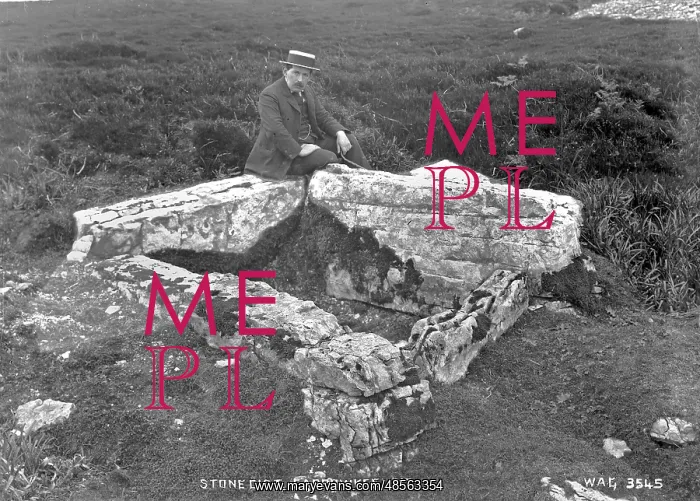 : Stone Cist, Carrowkeel Mt : Stone Cist, Carrowkeel Mt