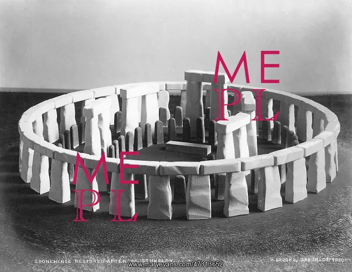 : STONEHENGE RECONSTRUCTED : STONEHENGE RECONSTRUCTED