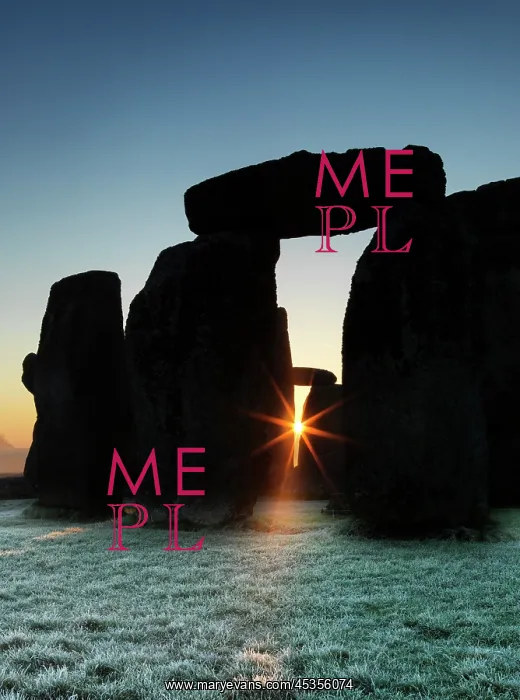 : Stonehenge at sunrise : Stonehenge at sunrise