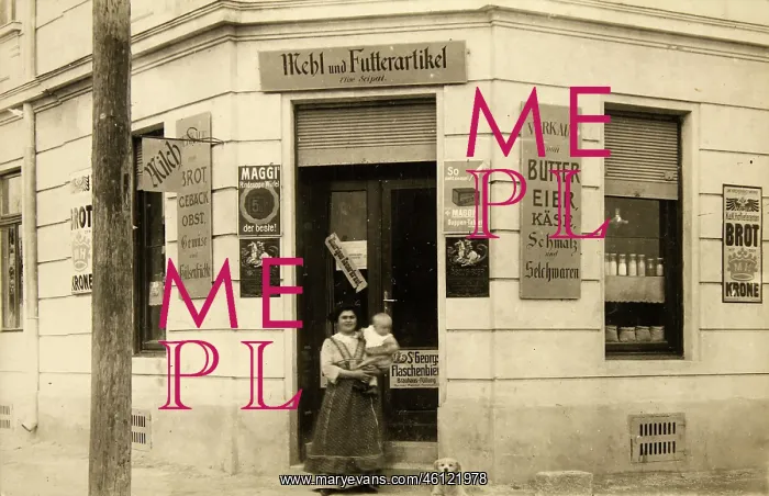 : Store Flour and feed article Elise Scipal : Store Flour and feed article Elise Scipal