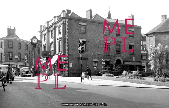  : Stourbridge, Clock Tower c1955