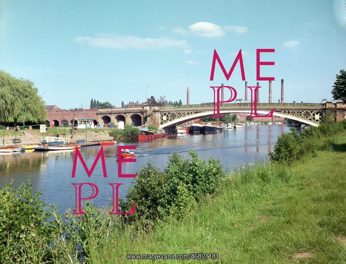 : Stourport - River Severn and bridge : Stourport - River Severn and bridge