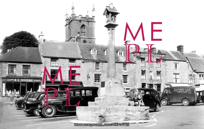  : Stow-on-the-Wold, the Cross c1955