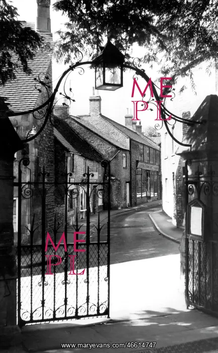  : Stow-on-the-Wold, view from the Lych Gate c1955