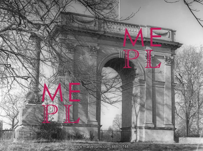 : STOWE CORINTHIAN ARCH : STOWE CORINTHIAN ARCH