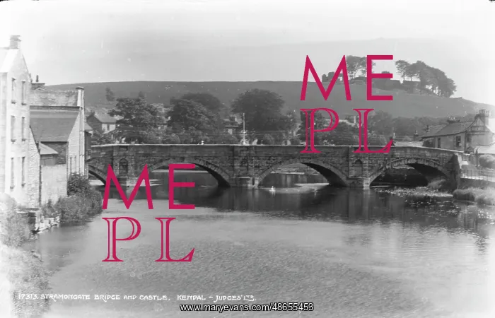 : Stramongate Bridge and Castle : Stramongate Bridge and Castle