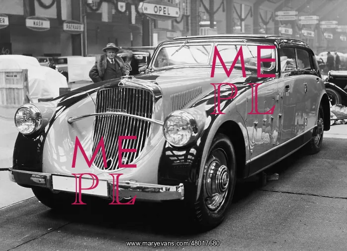 : Streamlined car from Maybach, 1933 : Streamlined car from Maybach, 1933
