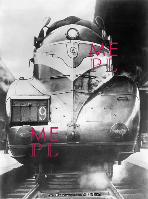 : Streamlined locomotives before 1945, a streamlined : Streamlined locomotives before 1945, a streamlined