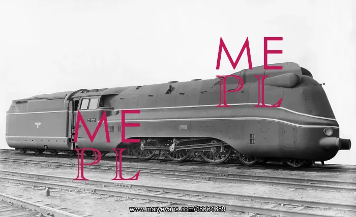 : Streamlined steam locomotives before 1945 : Streamlined steam locomotives before 1945
