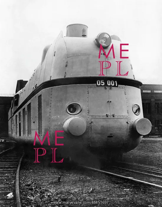 : Streamlined steam locomotives before 1945 : Streamlined steam locomotives before 1945