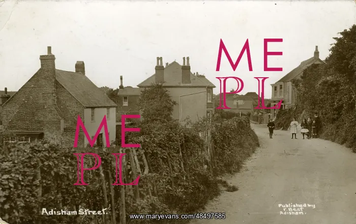  : The Street, Adisham
